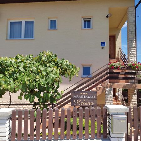 Apartman Helena Szluin Kültér fotó