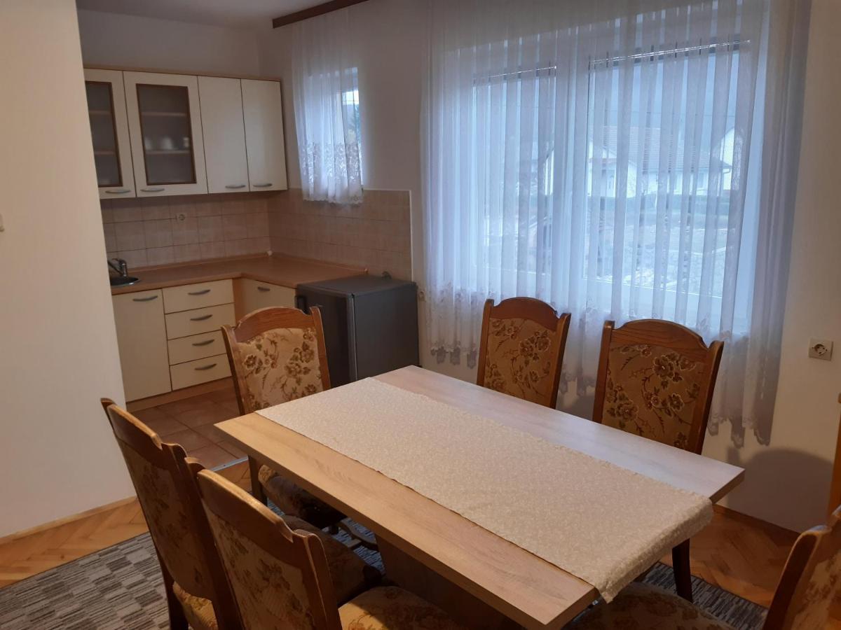 Apartman Helena Szluin Kültér fotó
