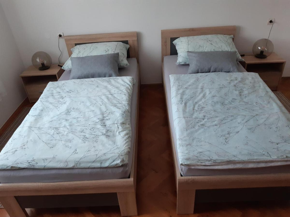 Apartman Helena Szluin Kültér fotó